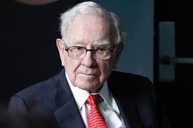 homens mais ricos do mundo. Warren Edward Buffett nasceu em 30 de agosto de 1930 ,US Ohama na cidade de Nebraska, Warren buffett fortuna 82.5 bilhões na empresa berkshire hathaway, é a pessoa considerada que tem um maior capital do mundo o investidor mais bem sucedido da nossa época, também o chamam de ''Oráculo de Omaha''.